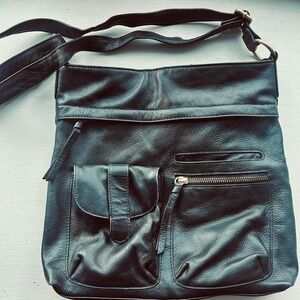 Great American Leather Works Black Leather Cross Body‎ Bag storage